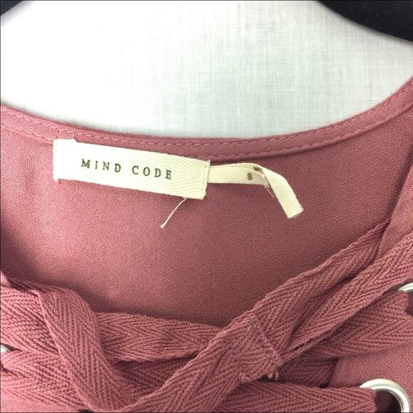 Mind Code Lace Up Front Short Sleeve Tunic Size Small - Picture 3 of 6